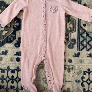 Carter’s button up footie 6 mo